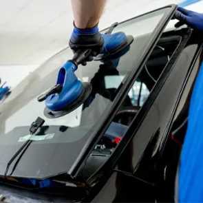 Gallery Image: Auto Windshield Repair LLC.